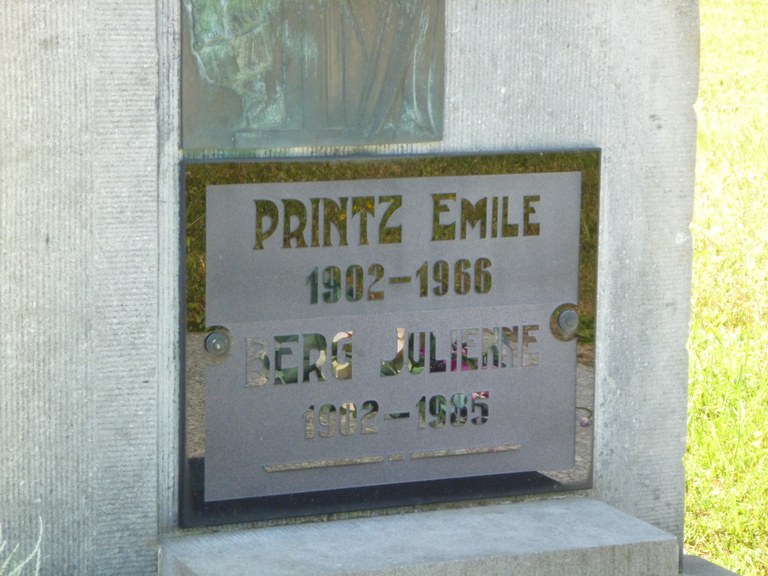 Stèle 2 PRINTZ-BERG 144.JPG