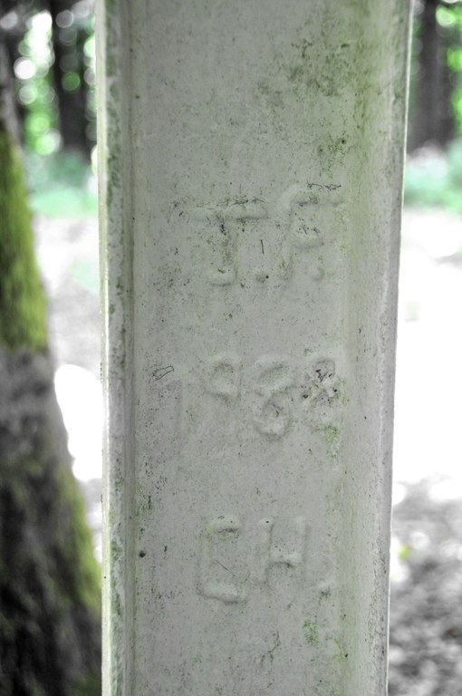 Messancy croix du bois inscription.jpg